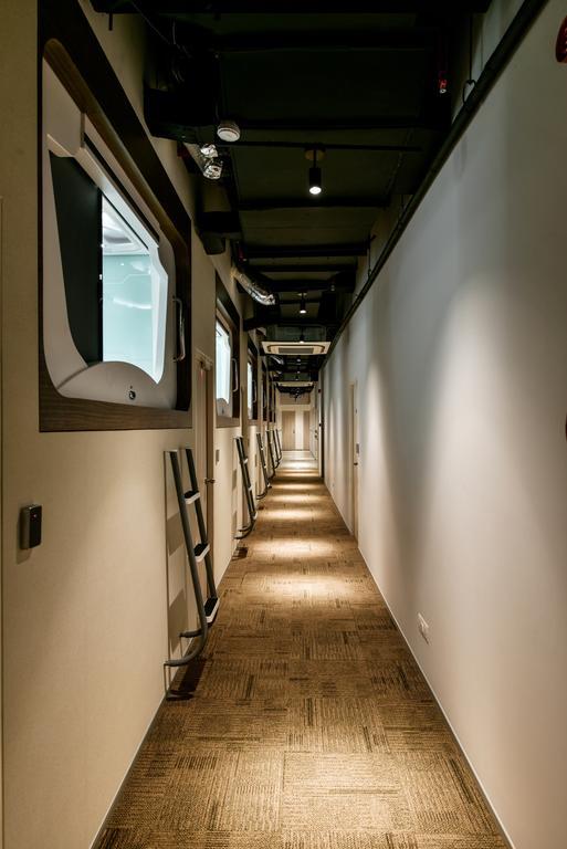 Urbanpod Hotel Мумбаи Экстерьер фото